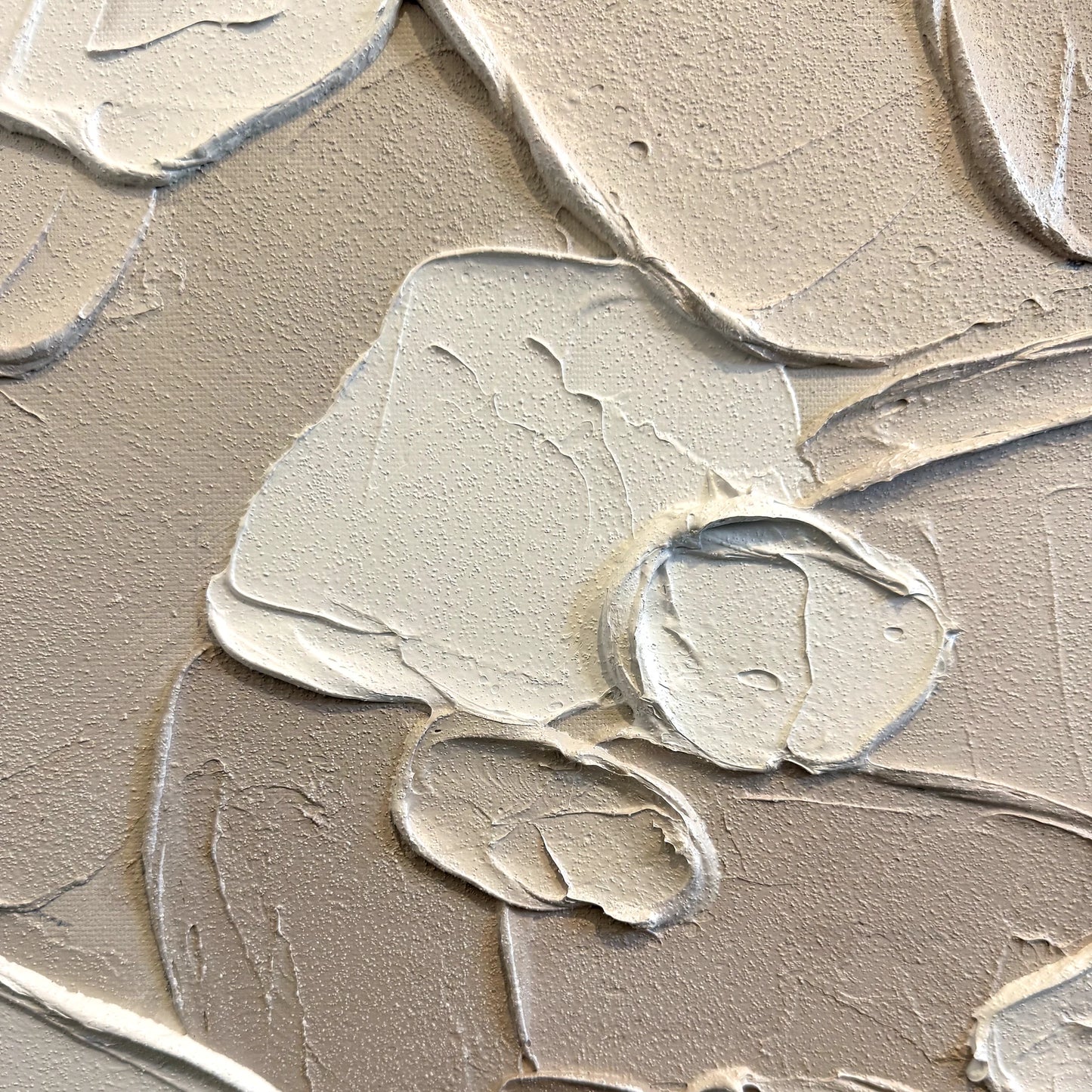 QIBI-CAPPUCCINO-50X70-WF painting closeup detail